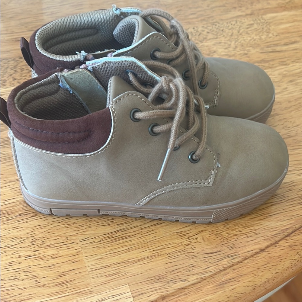 Adorable Gap Kids Boots - like new!